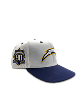 Load image into Gallery viewer, [PRE-ORDER] BOLT UP (WHITE/NAVY)